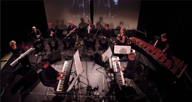 Cluster Ensemble - MUsic with Changing Parts
