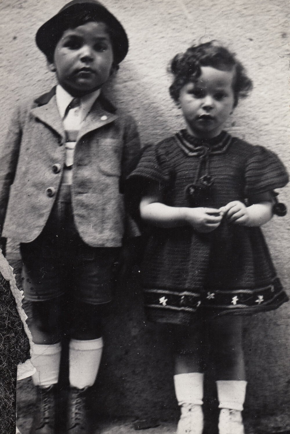 Karol Natan Steiner with his sister Alica.