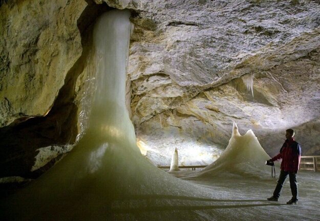 Dobšinská Ice Cave