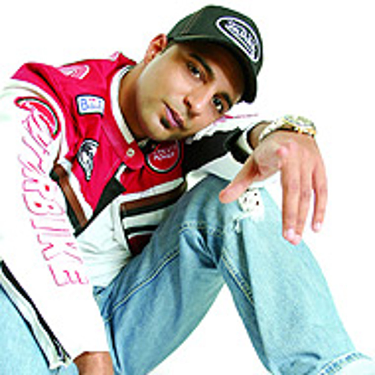 arash breaks cultural barriers spectator sme sk arash breaks cultural barriers spectator sme sk