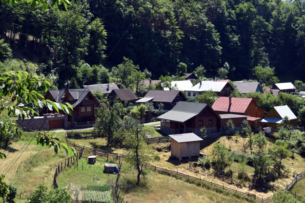 The Kýčera settlement in the hills near Čadca.