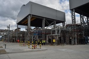 Slovnaft refinery completed the installation of new technology to produce low-density polyethylene. 