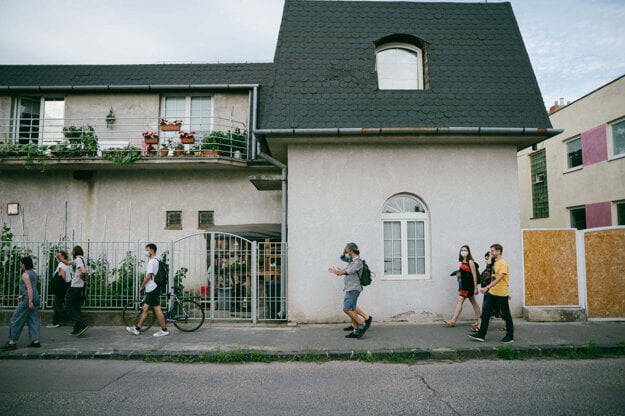 A Bratislava walking tour guided by Illah van Oijen.
