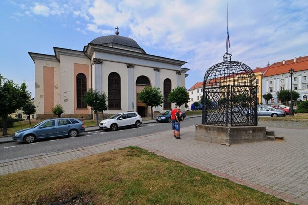 The cage of shame in the eastern Slovakian town of Levoča.