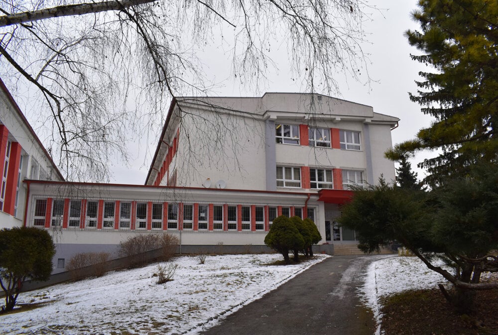 Nearly 300 pupils, Slovaks and Ukrainians, are studying at Taras Shevchenko Primary and Grammar School in Prešov in the 2021/2022 school year.