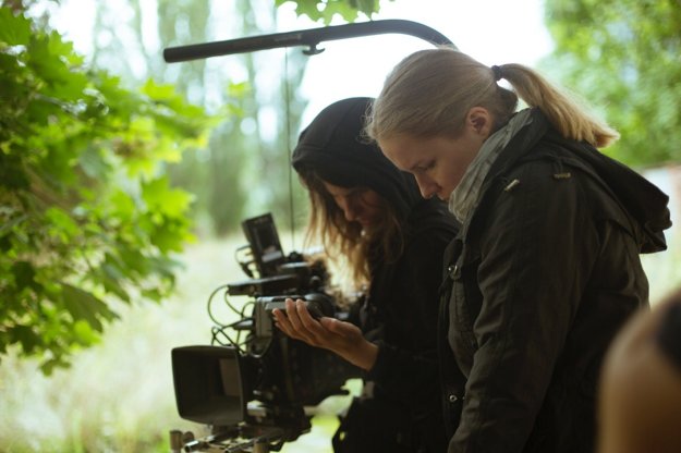 L-R: Camerawoman Denisa Burnaová, director Iveta Grófová