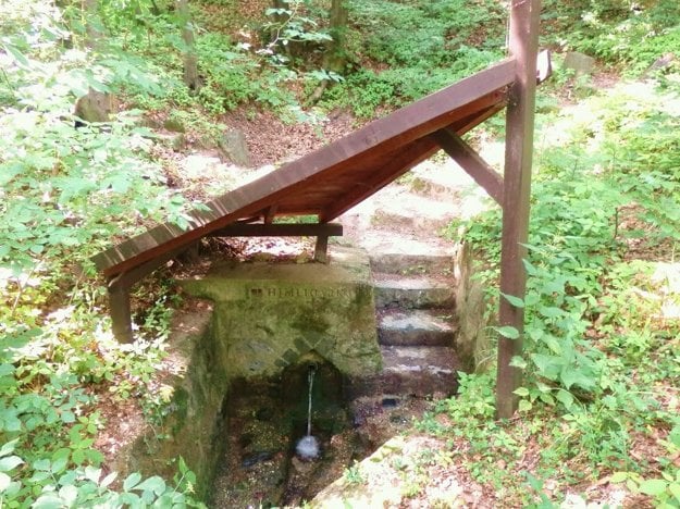 Himligárka spring