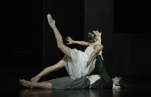 Romeo (Peter Dedinskýň and Juliet (Klaudia Görözdös)