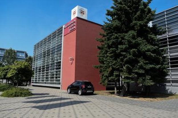 Pan-European University