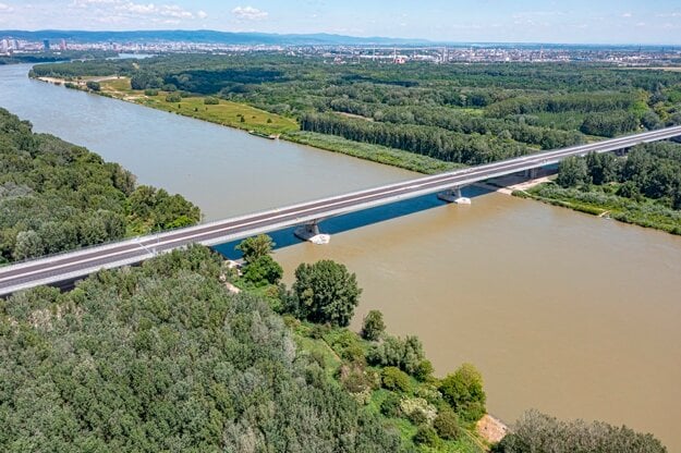 Lužný Bridge will be put in operation on Sunday, September 26. 