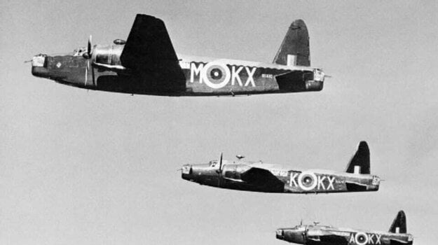 The remains of five Czechoslovak pilots found in Netherlands last year will be buried in the country.