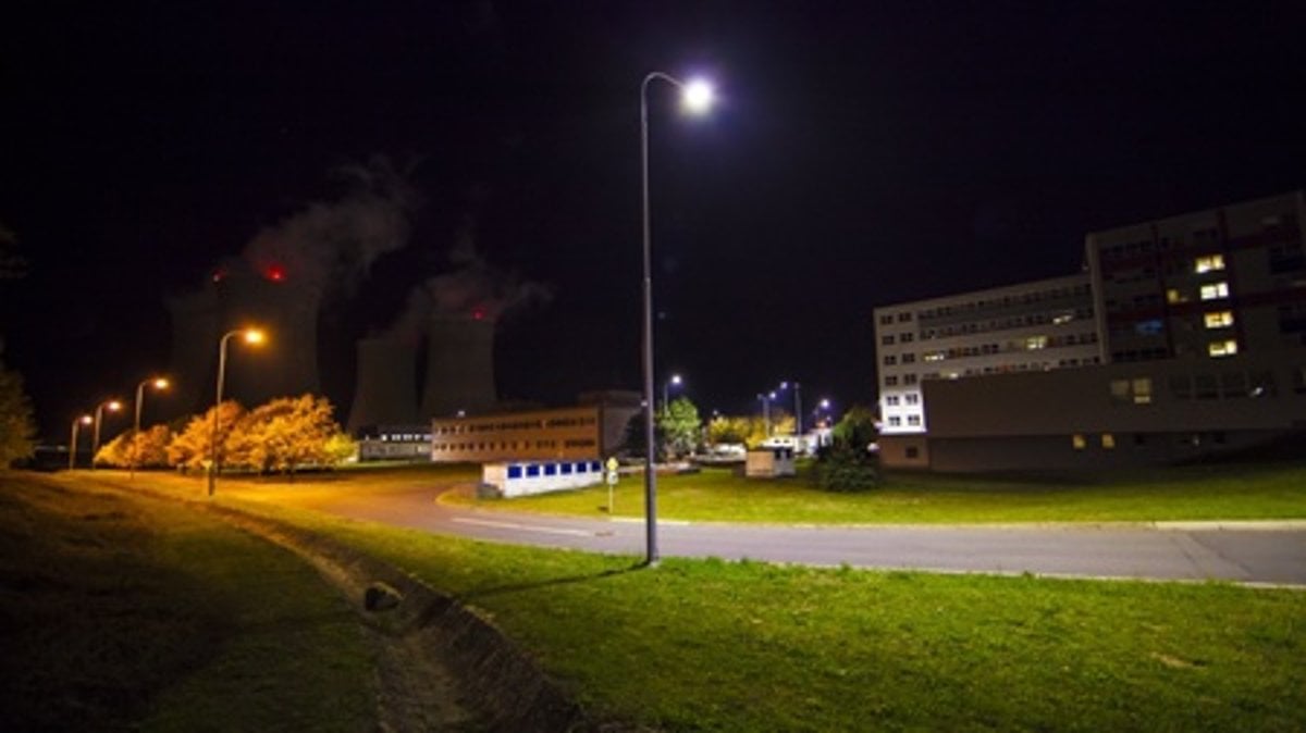 led lighting cuts costs to the minimum