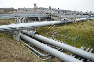 The modernised Slovak-Hungarian section of the crude oil pipeline Adria was opened.