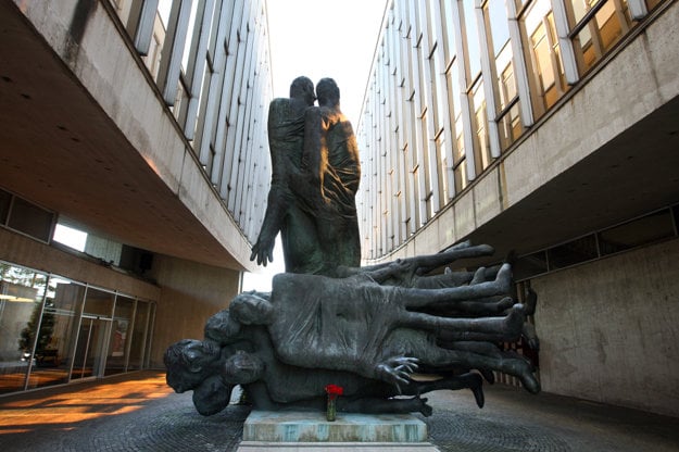 “The Victims are Warning” sculptural group in Banská Bystrica