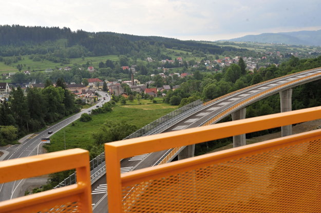 The exit of the D3 Svrčinovec-Skalité highway section.