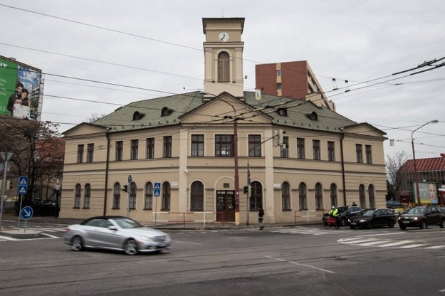 Building of the former horse railway