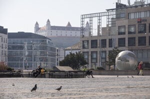 Bratislava Castle seen from the Hodzovo Square in front of the Presidential Palace.