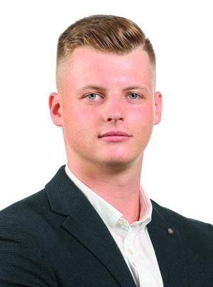 Matúš Kočíšek, Associate