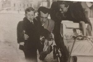 Family of four in 1948