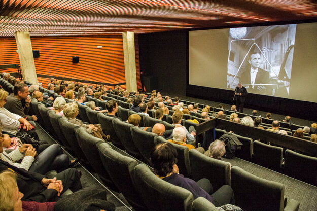 Cinemas and other cultural venues can re-open as of Monday.