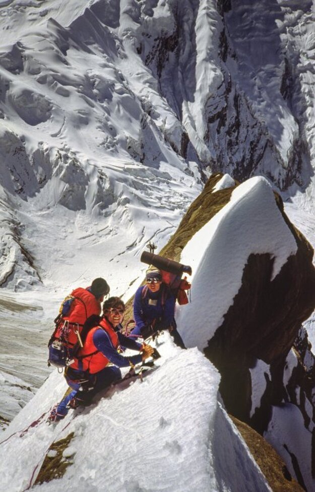 Dhaulagiri, 5,600 m.