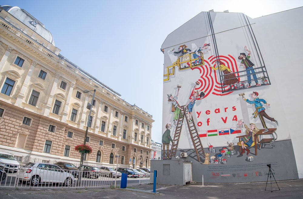 A mural celebrating 30 years of the Visegrad Group's existence was painted in 2021 in Bratislava (in the picture), Prague, Budapest and Warsaw.