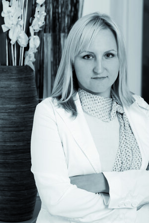 JUDr. Viktória Draškaba MEconSc Senior legal counsel