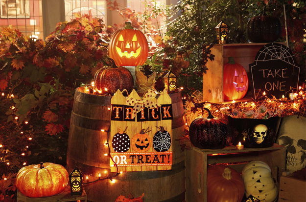 International Halloween Party