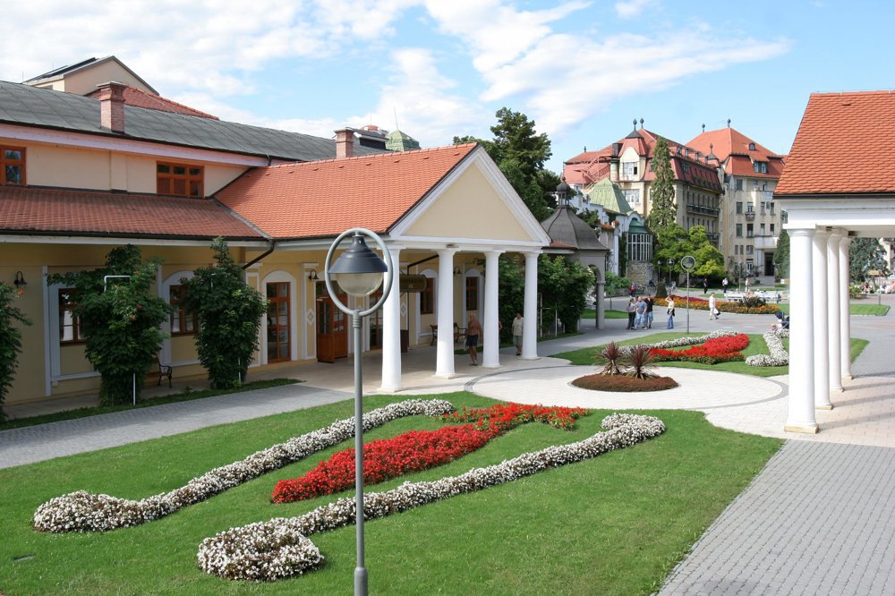 Kúpele Piešťany on a picturesque island in the Váh River