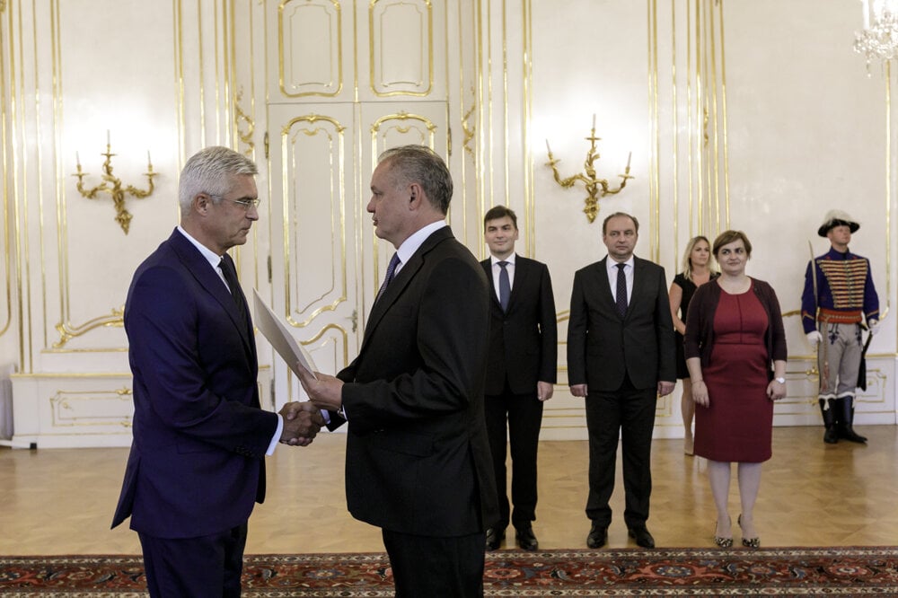 Ivan Korčok receives credentials as Slovakia's Ambassador to the US from President Andrej Kiska in 2018.