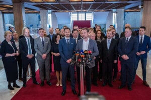 Ordinary People and Independent Personalities presenting their slate. Igor Matovič in the middle, Anna Záborská is first from left.