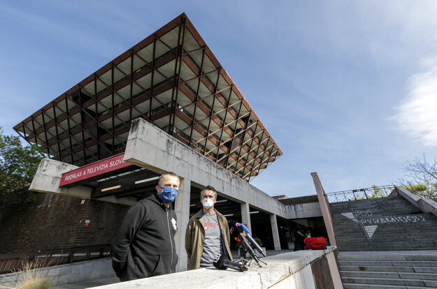 Pohoda founder Michal Kaščák (left) and Pohoda PR Manager Anton Repka (right) announced the cancellation of Pohoda 2020 live on Rádio_FM on the morning of April 15.