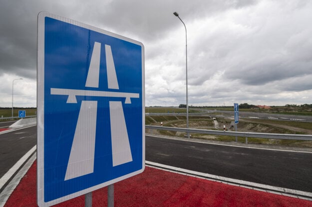 The 30-kilometre stretch of the long-awaited Bratislava ring road was recently opened.