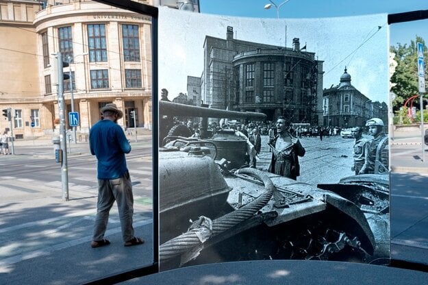 The photo 'Bare-Chested Man in Front of the Occupier’s Tank' is being exhibited at the approximate spot where it was taken in 1968.