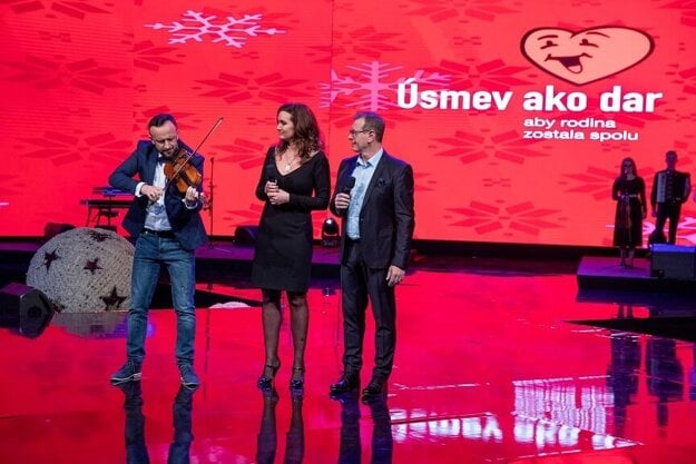 Ondrej Kandráč otváral tohtoročný koncert Úsmev ako dar.