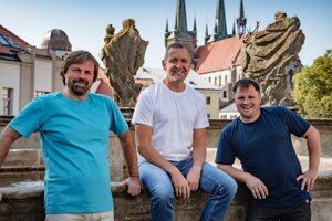 Zakladatelia René Němeček, Pavel Hrstka a Martin Burkoň 