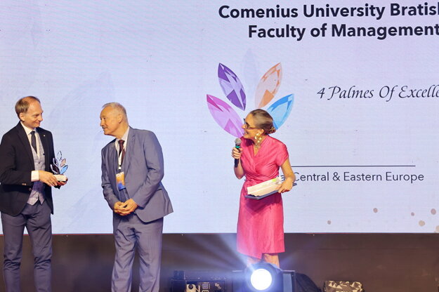  (zdroj: Fakulta managementu UK)