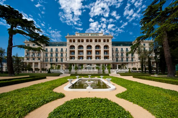 Park pri hoteli je prírodné dedičstvo Slovinska (zdroj: Hotel Kempinski Palace Portorož)