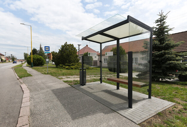 Šaštín autobusová zastávka. Foto: Coop Jednota