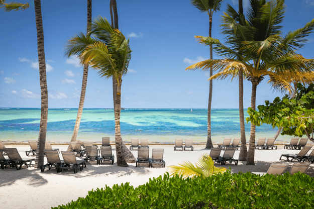 Hlavná turistická pláž Punta Cana, pláž Bavaro. Zdroj: Shutterstock.com