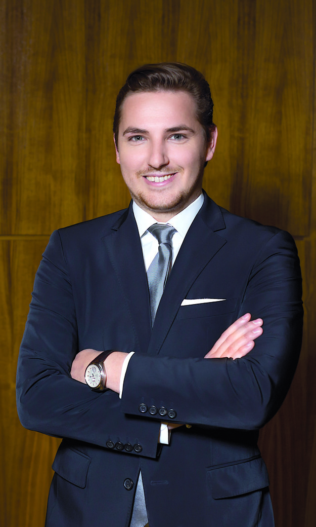 Lukáš Michálik, partner advokátskej kancelárie Hamala Kluch Víglaský. Zameriava sa na korporátne právo, fúzie a akvizície a na oblasť bankovníctva a financií.