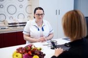 Zdroj: Medirex. MUDr. Veronika Szabóová, PhD., počas interpretácie výsledkov v ich odberovom centre.