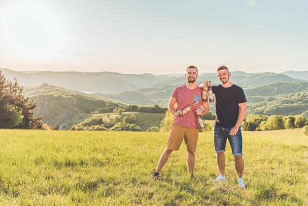 Miroslav Telehanič a Juraj Kovaľ spustili nový projekt “Buďnášfarmár”, ktorým chcú podporiť lokálnych farmárov. Foto:GlobusFoto/Video