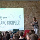 Program digiPEERS podporuje u mladých kritické myslenie a odolnosť.