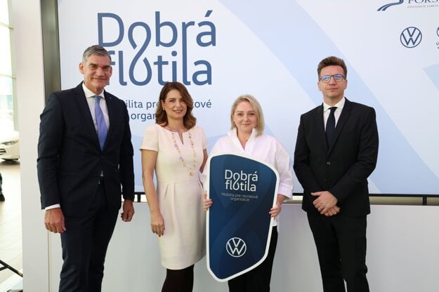 Kai-Stefan Linnehkohl, Milena Holweg, Eva Mozolová, David Gedlička (zdroj: Nadácia Volkswagen Slovakia )