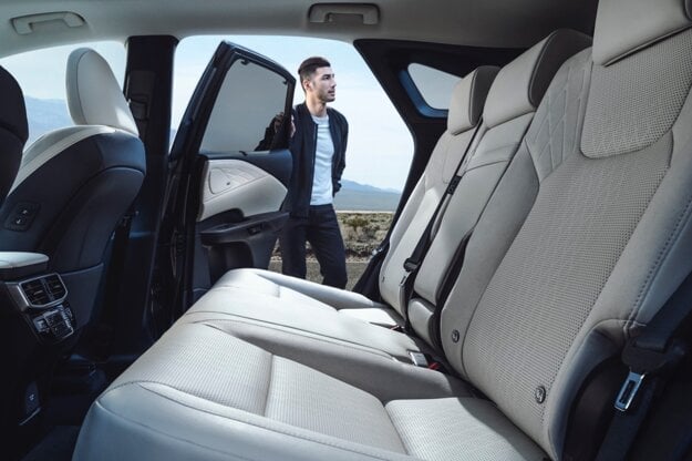  (zdroj: Lexus)