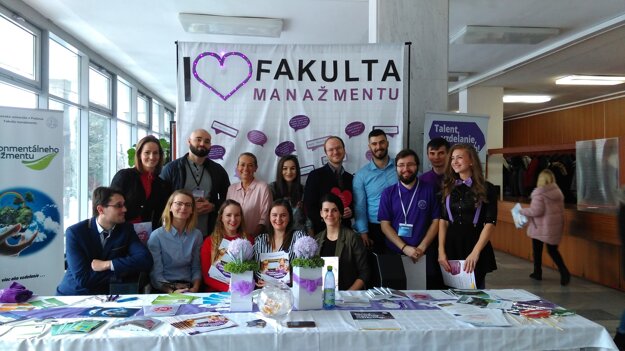 Kolektív doktorandov Fakulty manažmentu na Dni otvorených dverí
