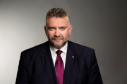 Andrej Viceník, vrchný riaditeľ firemného bankovníctva VÚB banky.