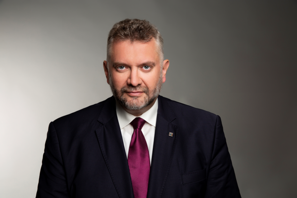 Andrej Viceník, vrchný riaditeľ firemného bankovníctva VÚB banky.