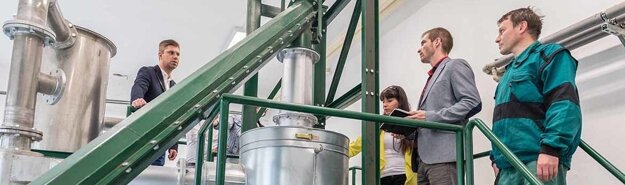 Prezentácia splyňovača na biomasy pre študentov. (zdroj: FOTO: FMMR TUKE)